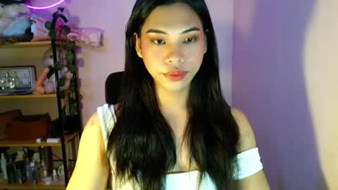 Snapshot of its_chloe20 chatting on 07/20/26, 08:28 its_chloe20 online show from 07/20/26, 08:28
