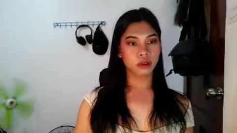 Snapshot of its_chloe20 chatting on 07/24/26, 04:05 its_chloe20 online show from 07/24/26, 04:05