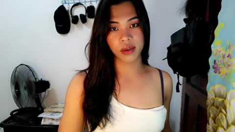 Snapshot of its_chloe20 chatting on 08/03/26, 03:49 its_chloe20 online show from 08/03/26, 03:49