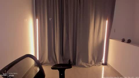 ITS JANE online show from 12/04/25, 08:50