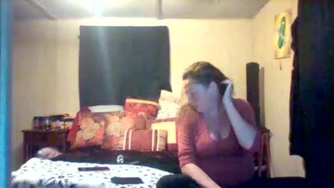 Snapshot of its_kimber chatting on 05/19/26, 01:50 its kimber online show from 05/19/26, 01:50