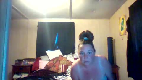 Snapshot of its_kimber chatting on 05/22/26, 01:17 its kimber online show from 05/22/26, 01:17