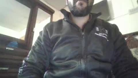 its_me_2323 online show from 02/14/25, 04:15