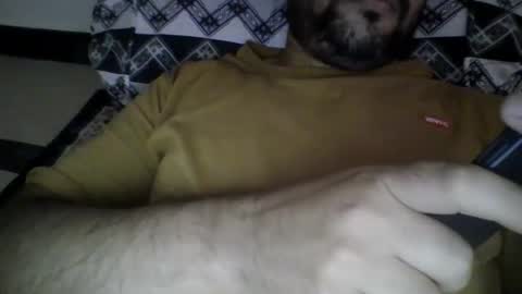 Snapshot of its_me_2323 chatting on 06/09/26, 09:32 its_me_2323 online show from 06/09/26, 09:32