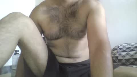 Snapshot of its_me_2323 chatting on 06/11/26, 05:16 its_me_2323 online show from 06/11/26, 05:16