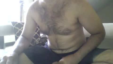 Snapshot of its_me_2323 chatting on 07/15/26, 07:02 its_me_2323 online show from 07/15/26, 07:02