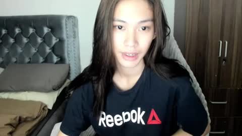 Snapshot of its_me_cora chatting on 02/07/25, 05:41 Cora online show from 02/07/25, 05:41