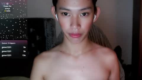 Snapshot of its_me_cora chatting on 02/15/25, 09:49 Cora online show from 02/15/25, 09:49