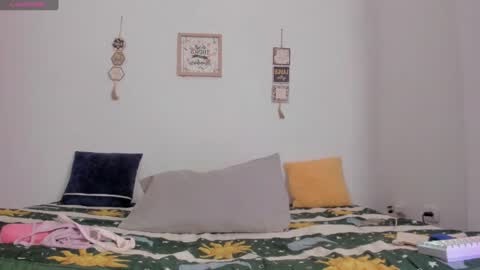 Miley hurtado online show from 11/23/25, 02:50