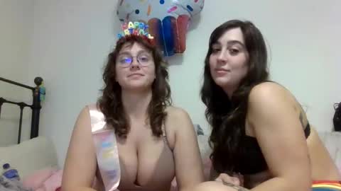 itsalwayssunny6969 online show from 12/31/24, 01:57