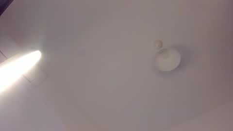 Isabella online show from 11/08/25, 08:14