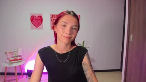 Snapshot of itscamill chatting on 06/28/26, 03:23 camill online show from 06/28/26, 03:23