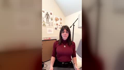 itschloelaurent online show from 05/03/26, 08:04