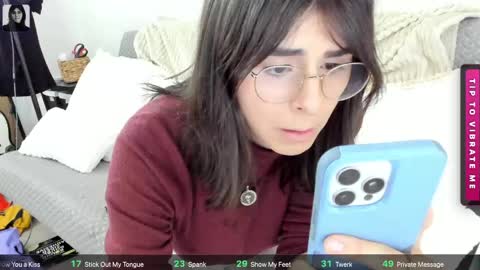 itschloelaurent online show from 05/20/26, 06:47