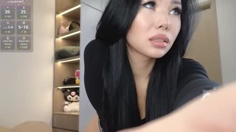 Queen Liya online show from 02/25/26, 01:37