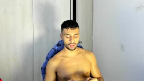 Snapshot of itsgeo1111 chatting on 02/14/25, 02:28 CALL ME GEO online show from 02/14/25, 02:28