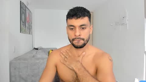 Snapshot of itsgeo1111 chatting on 10/20/25, 09:26 CALL ME GEO online show from 10/20/25, 09:26