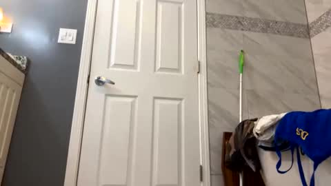 Snapshot of itsjayyourbae chatting on 12/12/24, 02:11 itsjayyourbae online show from 12/12/24, 02:11