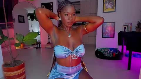 lau online show from 03/18/26, 01:09