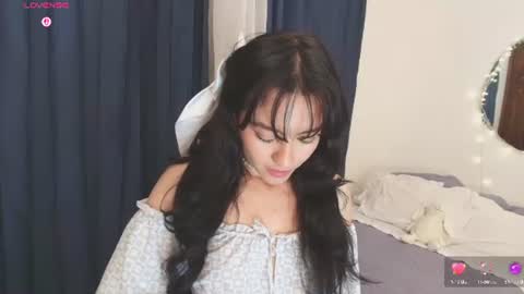 Snapshot of itsliaa chatting on 06/19/26, 11:19 LIA online show from 06/19/26, 11:19