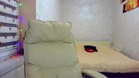 itslunaday online show from 02/19/25, 06:32