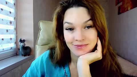 itslunaday online show from 10/31/25, 11:44