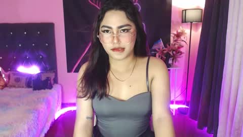 Siana online show from 03/07/25, 07:52