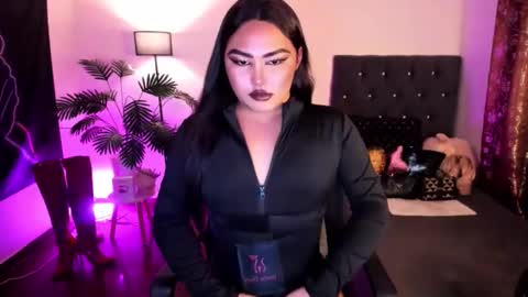 Siana online show from 05/06/26, 09:25