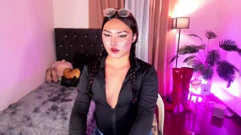 Siana online show from 06/25/26, 04:00