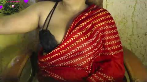 Snapshot of itsmiradesire chatting on 06/11/26, 01:27 Mira online show from 06/11/26, 01:27
