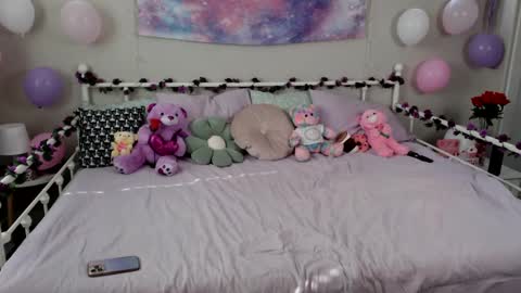 Nikki Sweet online show from 02/12/25, 07:13