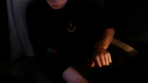 Snapshot of itsnotliam834 chatting on 01/02/25, 10:33 itsnotliam834 online show from 01/02/25, 10:33