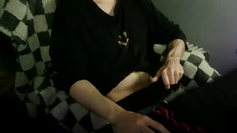 Snapshot of itsnotliam834 chatting on 10/20/25, 01:06 itsnotliam834 online show from 10/20/25, 01:06