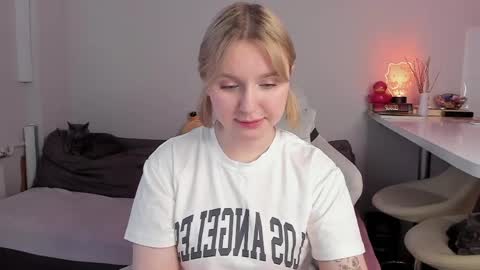 Ri online show from 04/15/26, 01:18