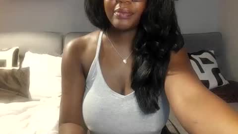 Snapshot of itstaliarose chatting on 04/02/26, 01:47 Talia online show from 04/02/26, 01:47