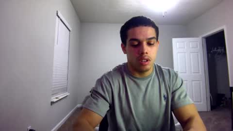 Snapshot of itstarzan chatting on 12/26/24, 03:16 TARZAN online show from 12/26/24, 03:16
