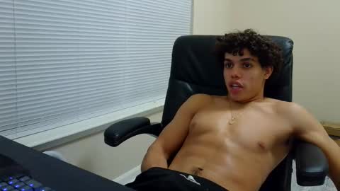 Snapshot of itstarzan chatting on 02/03/26, 06:00 TARZAN online show from 02/03/26, 06:00