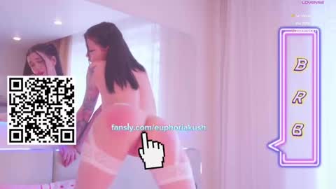 Snapshot of itsumade chatting on 02/24/25, 04:49 Betty online show from 02/24/25, 04:49