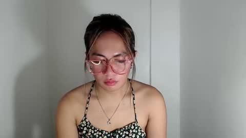 itsurgil_kloeh online show from 11/27/25, 04:36