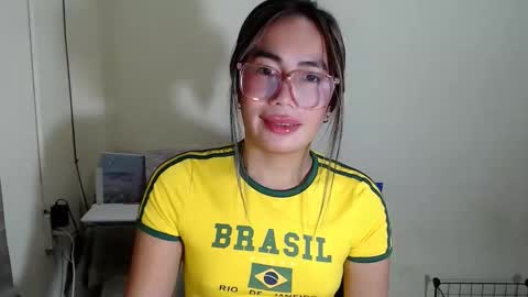 itsurgil_kloeh online show from 12/19/25, 07:10