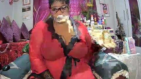 itumeleng74 online show from 12/17/25, 04:29