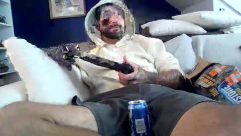 Itzmeebabyy online show from 10/23/25, 05:44