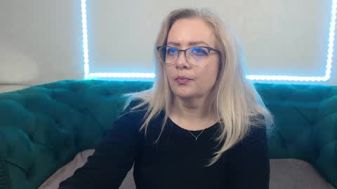 ivanacharm online show from 05/12/26, 03:25