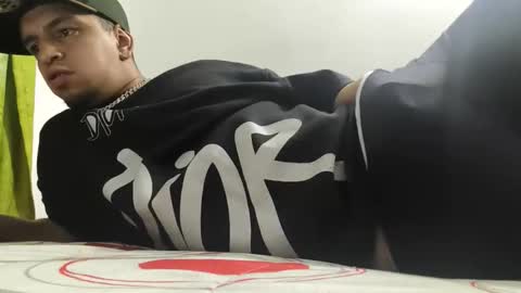 Snapshot of ivanfpc93 chatting on 10/22/25, 03:51 ivanfpc93 online show from 10/22/25, 03:51