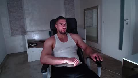 IvanHydee online show from 02/25/26, 05:50