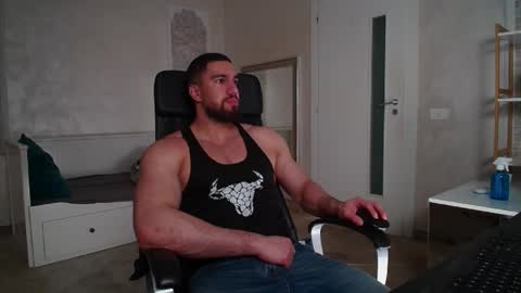 IvanHydee online show from 03/22/26, 05:44