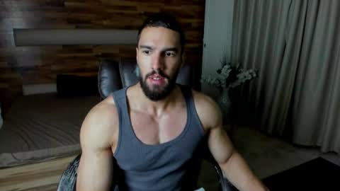 Snapshot of ivanhydee chatting on 07/19/26, 04:27 IvanHydee online show from 07/19/26, 04:27