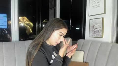 Snapshot of ivanna_west chatting on 06/12/26, 10:03 Ivanna West online show from 06/12/26, 10:03
