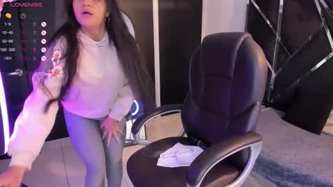 ivannaa18 online show from 11/07/25, 04:01