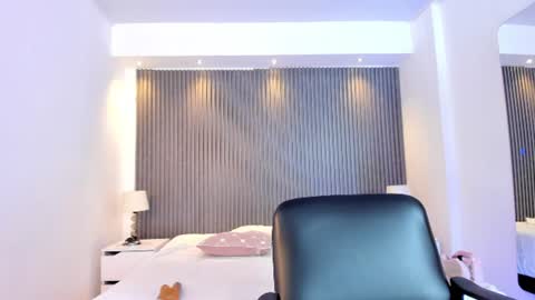 Snapshot of ivannafoxx_ chatting on 07/10/26, 11:13 ivanna online show from 07/10/26, 11:13